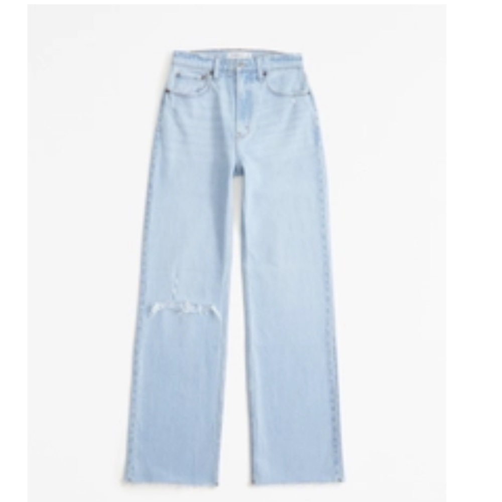 NWT Abercrombie & Fitch Blue Relaxed - High Rise Jeans